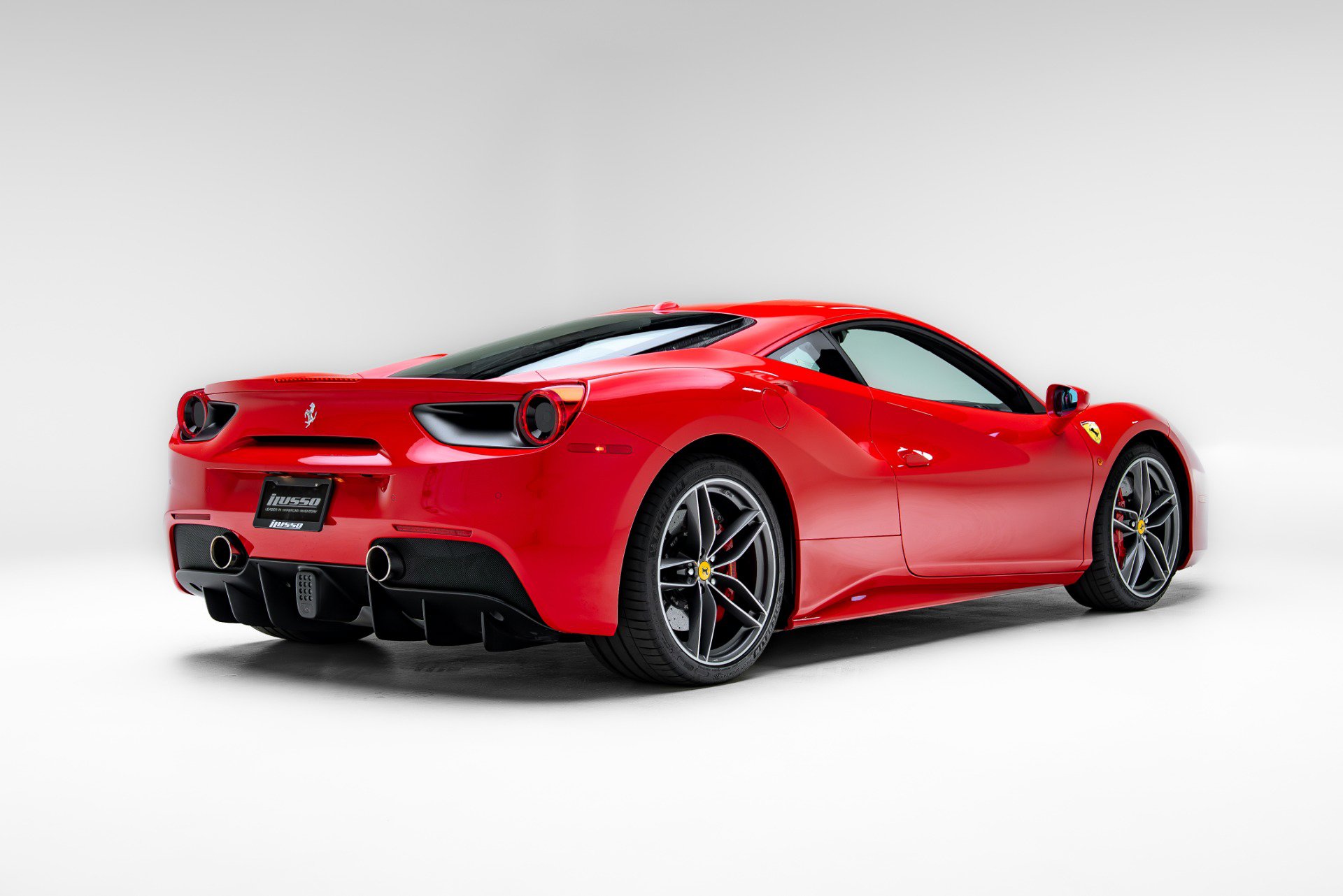 Used 2018 Ferrari 488 GTB image 25