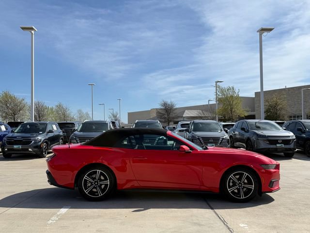 Used 2025 Ford Mustang EcoBoost image 6