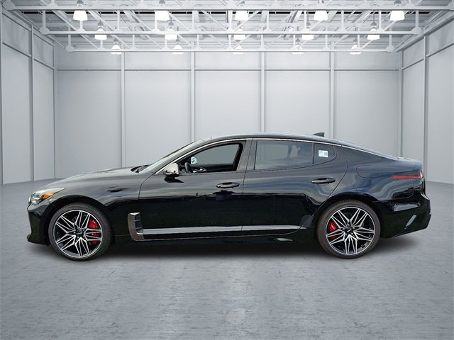 Used 2022 Kia Stinger GT1 image 7