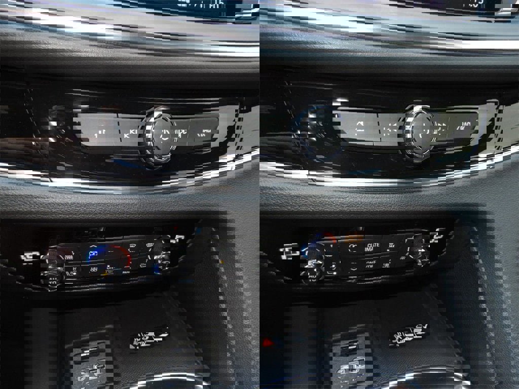 Certified 2023 Buick Enclave Avenir w/ Avenir Technology Package image 23