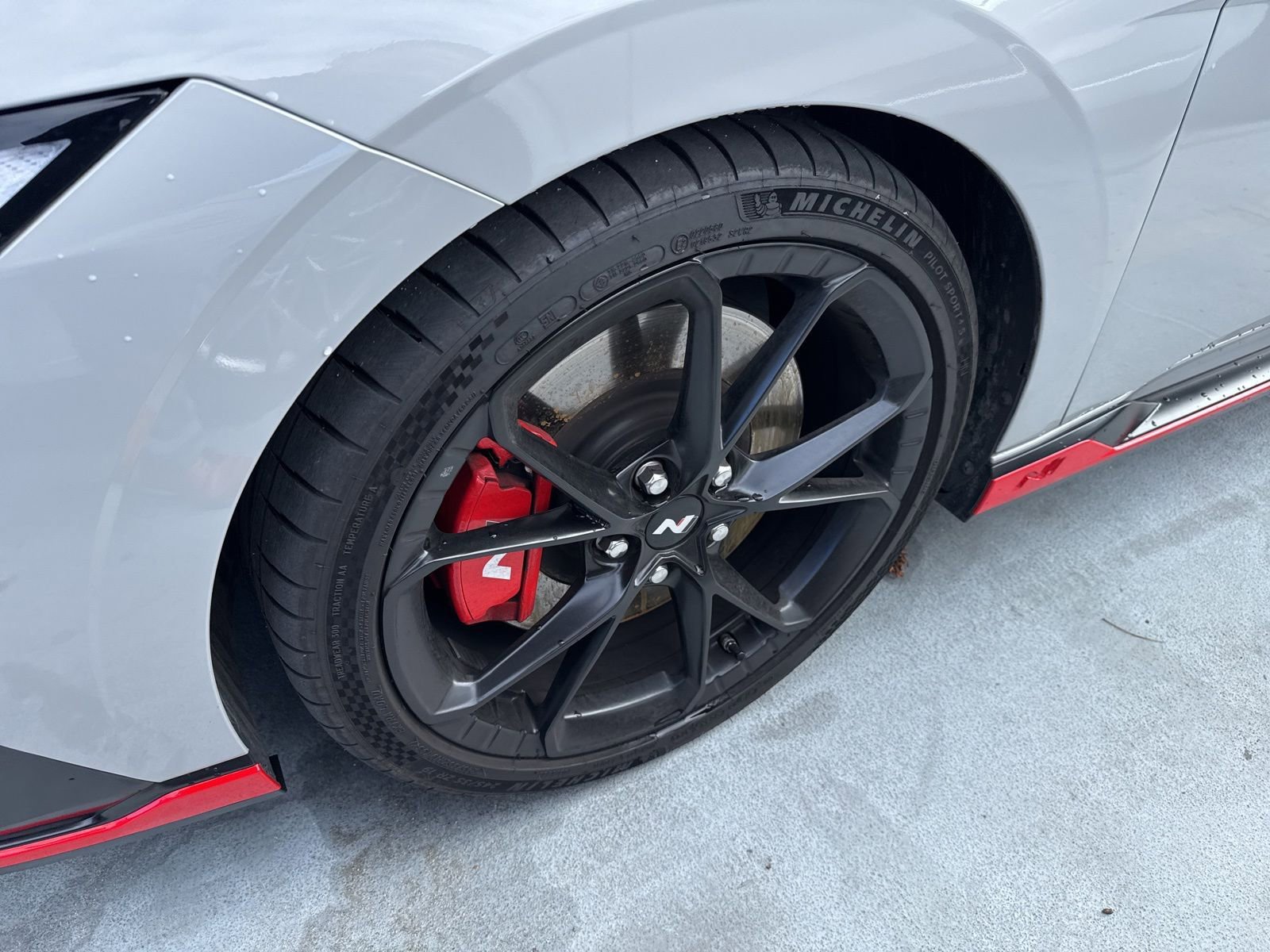 Used 2025 Hyundai Elantra N FWD image 3