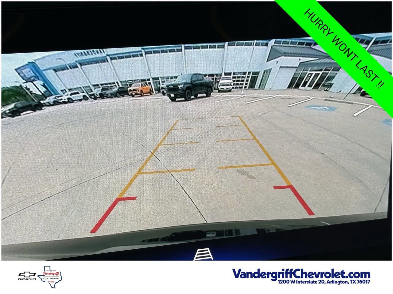 New 2026 Chevrolet Trax ACTIV w/ Sunroof Package FWD image 16