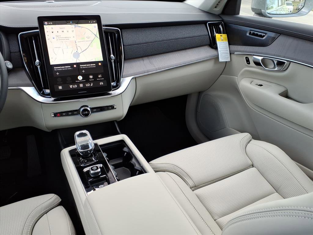New 2026 Volvo XC90 T8 Ultra w/ Protection Package Premier image 14