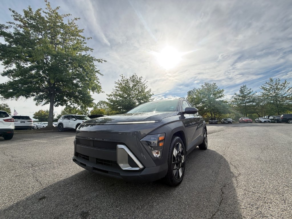 Used 2025 Hyundai Kona SEL FWD image 32