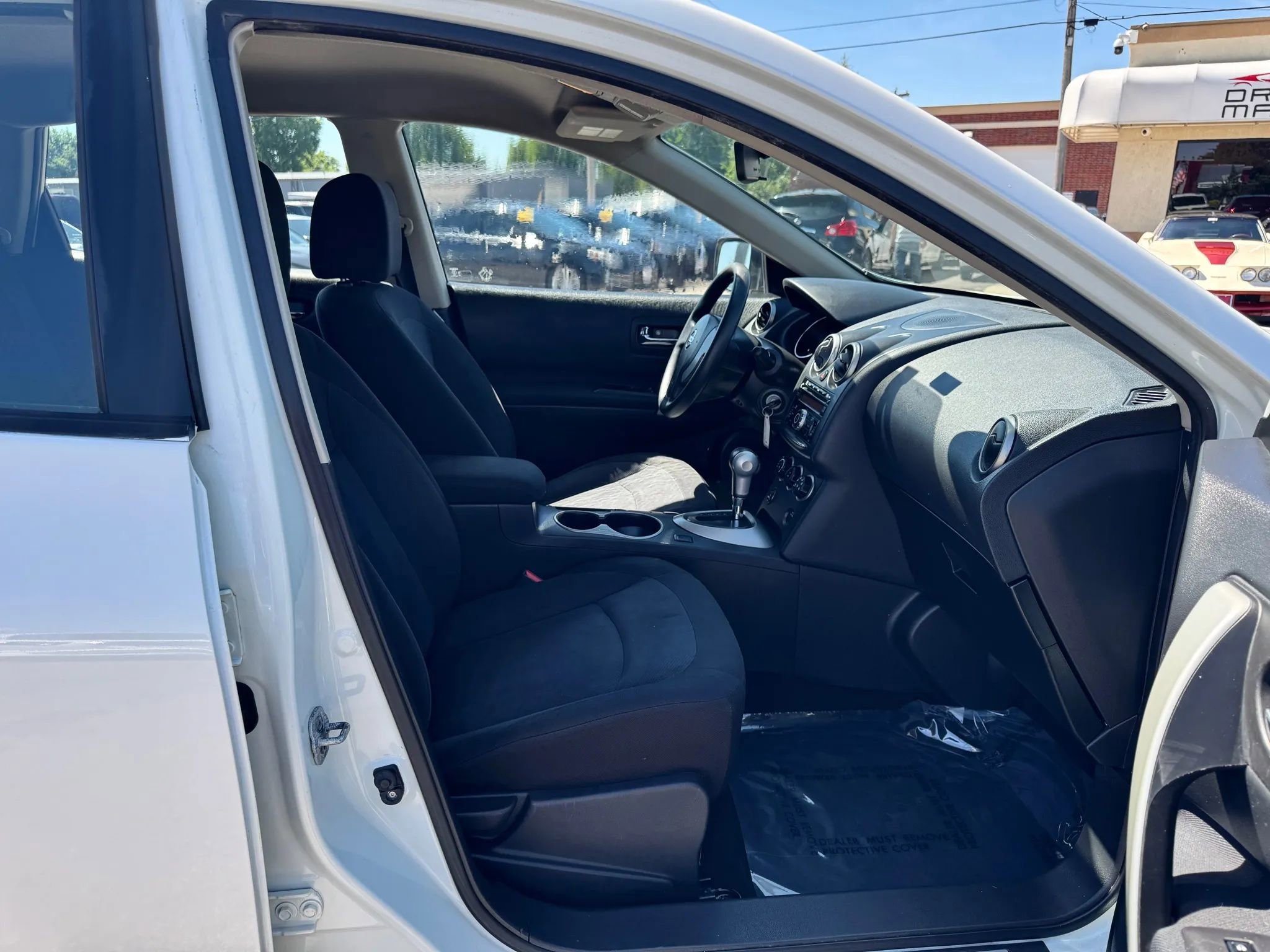 Used 2015 Nissan Rogue S image 24