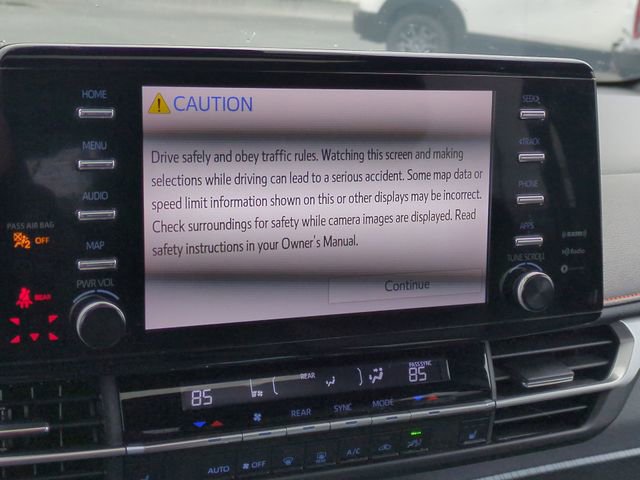 Used 2023 Toyota Sienna XSE image 21