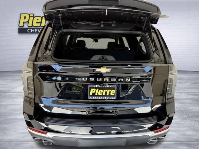 New 2026 Chevrolet Suburban High Country AWD/4WD image 4