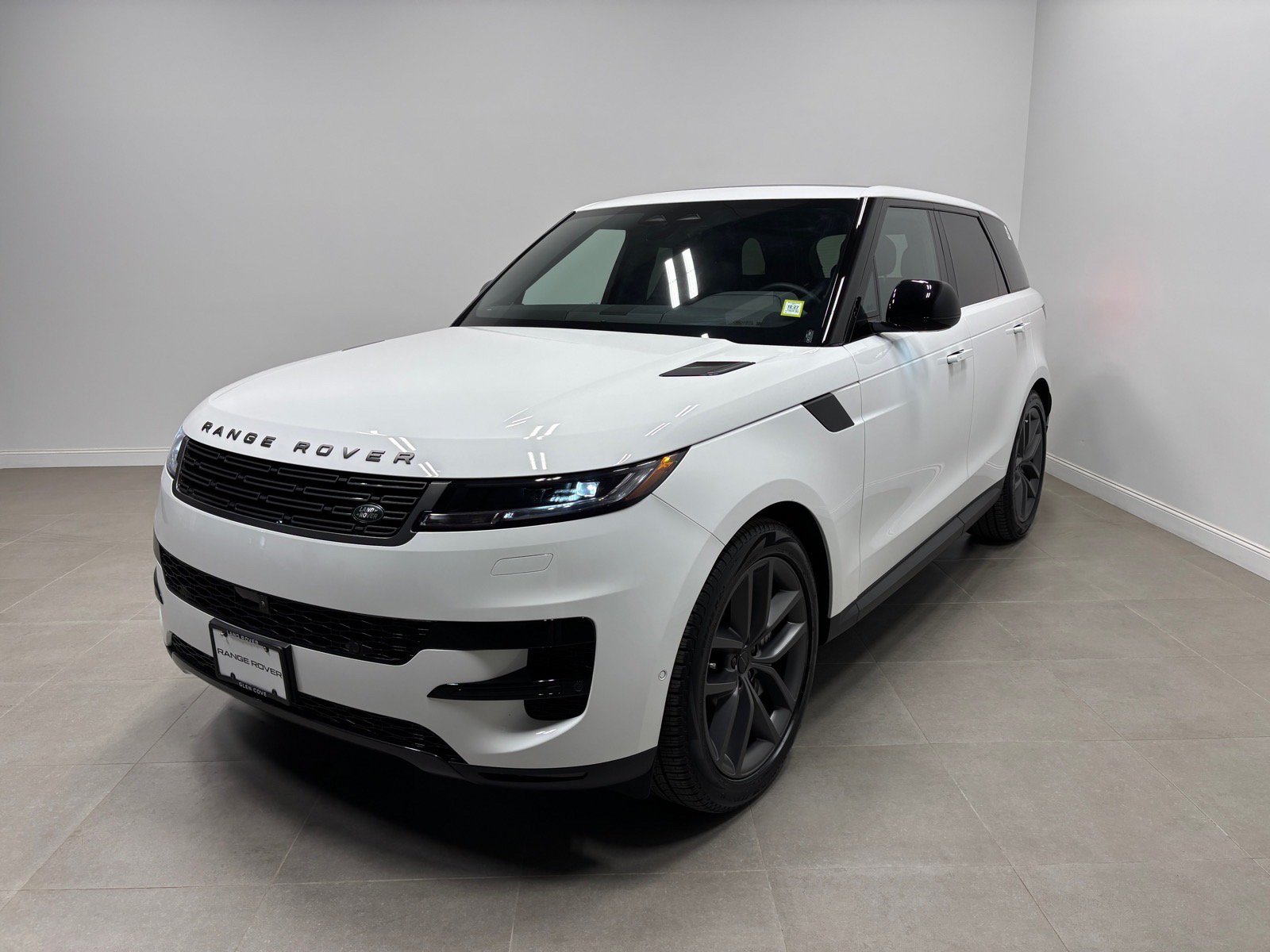 Used 2026 Land Rover Range Rover Sport SE AWD/4WD image 1