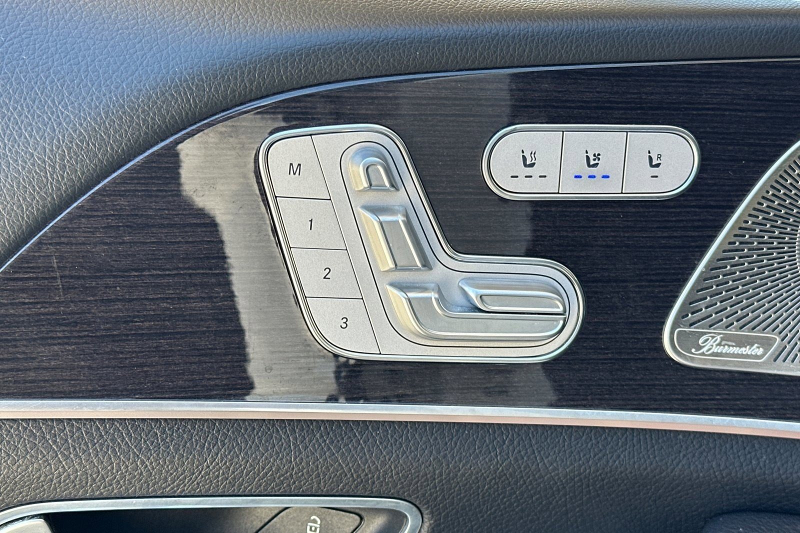 Used 2022 Mercedes-Benz GLS 450 4MATIC image 23