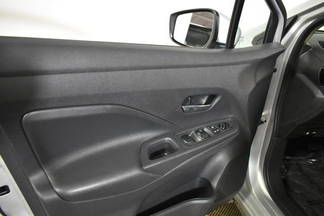 Certified 2025 Nissan Versa SV w/ Trunk Package FWD image 7