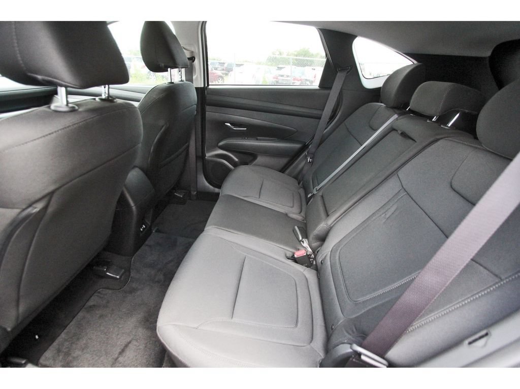 Certified 2026 Hyundai Tucson SE FWD image 14