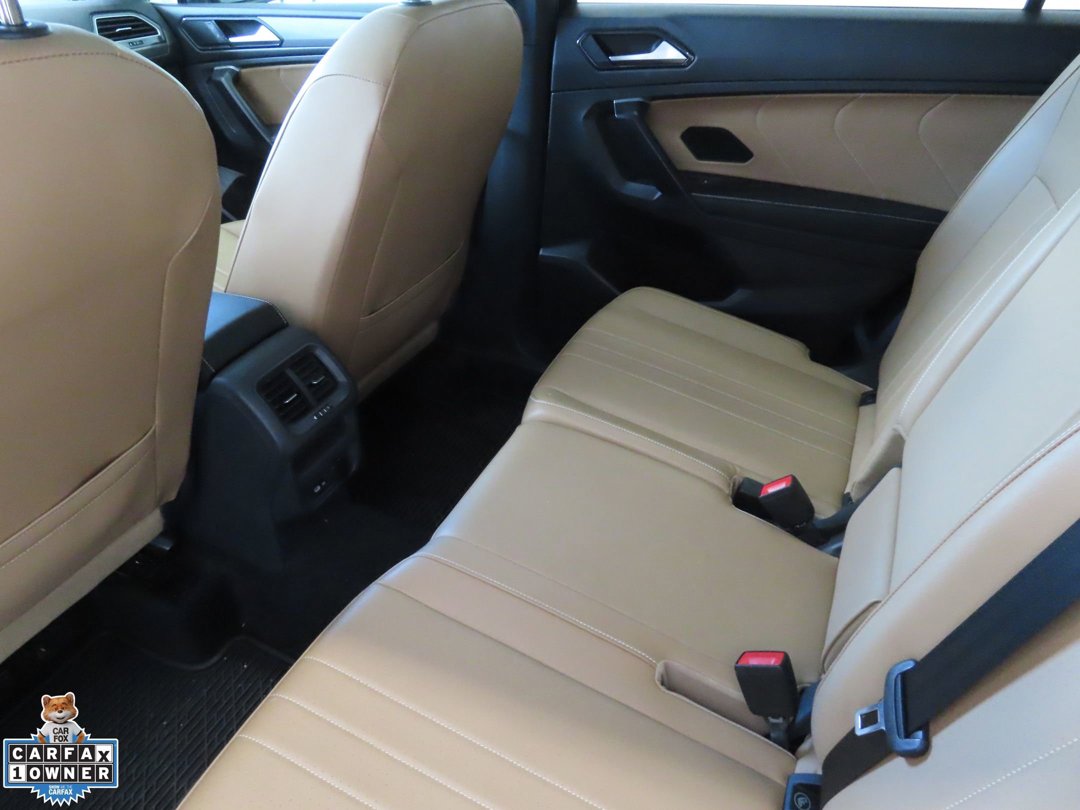 Used 2024 Volkswagen Tiguan SE FWD image 21