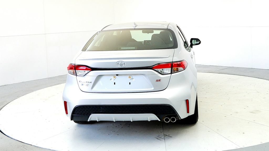 Certified 2021 Toyota Corolla SE w/ SE Premium Package FWD image 5