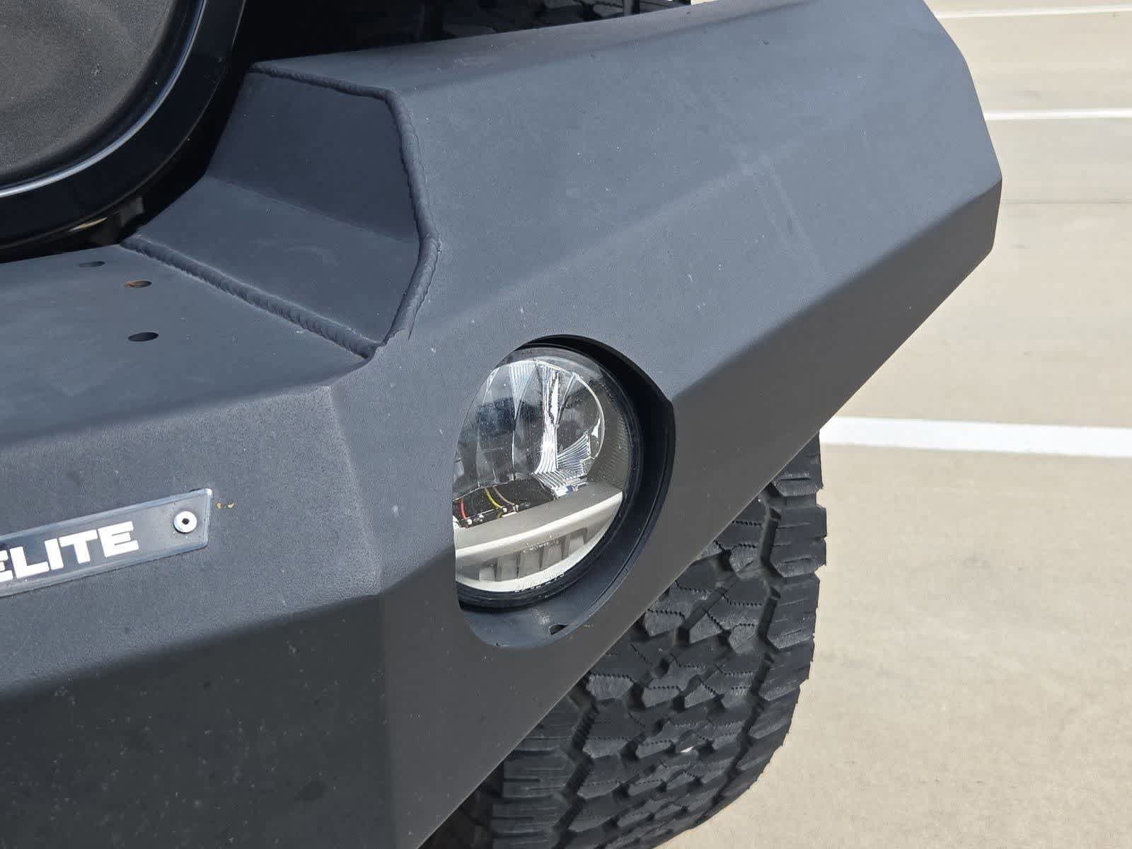 Used 2018 Jeep Wrangler Unlimited Sahara AWD/4WD image 10