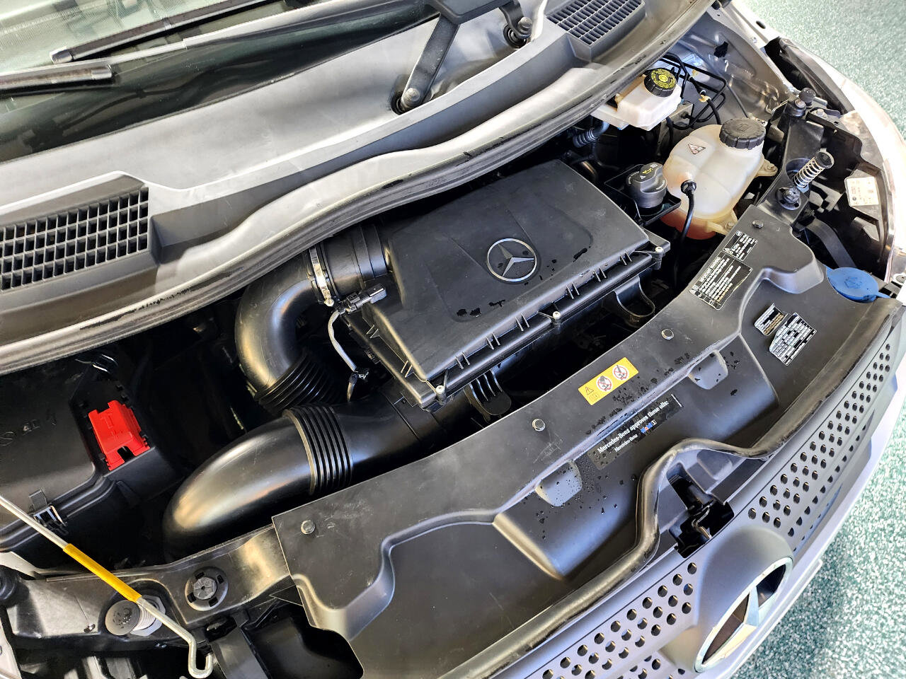 Used 2018 Mercedes-Benz Metris Passenger image 39