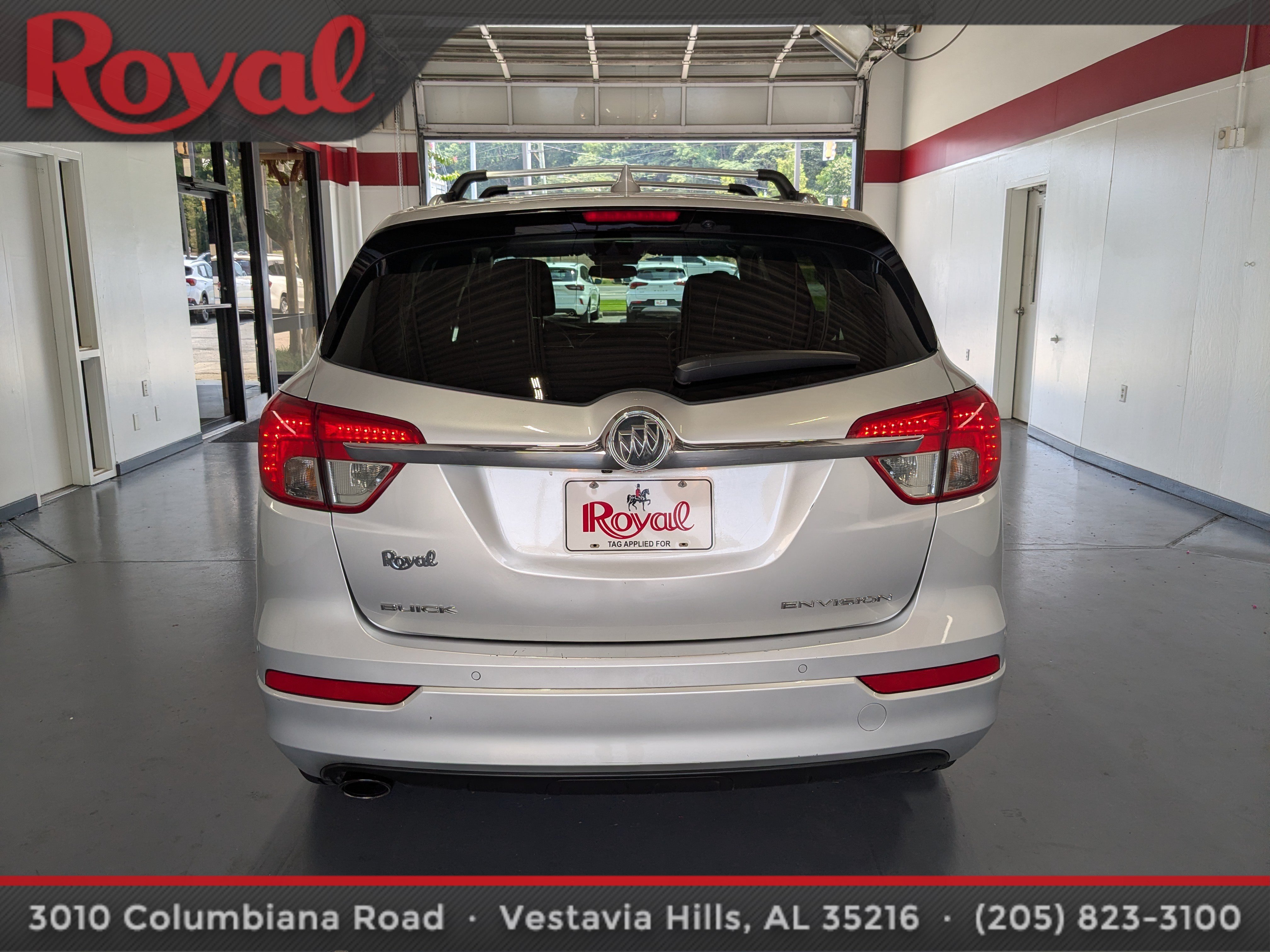 Used 2017 Buick Envision Essence FWD image 3