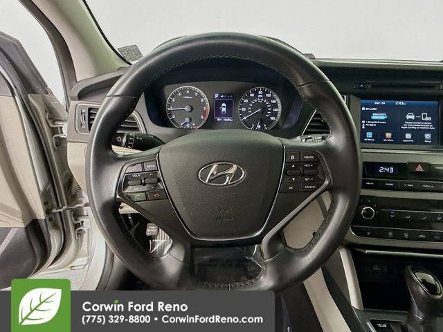 Used 2016 Hyundai Sonata Sport w/ Option Group 1V image 11