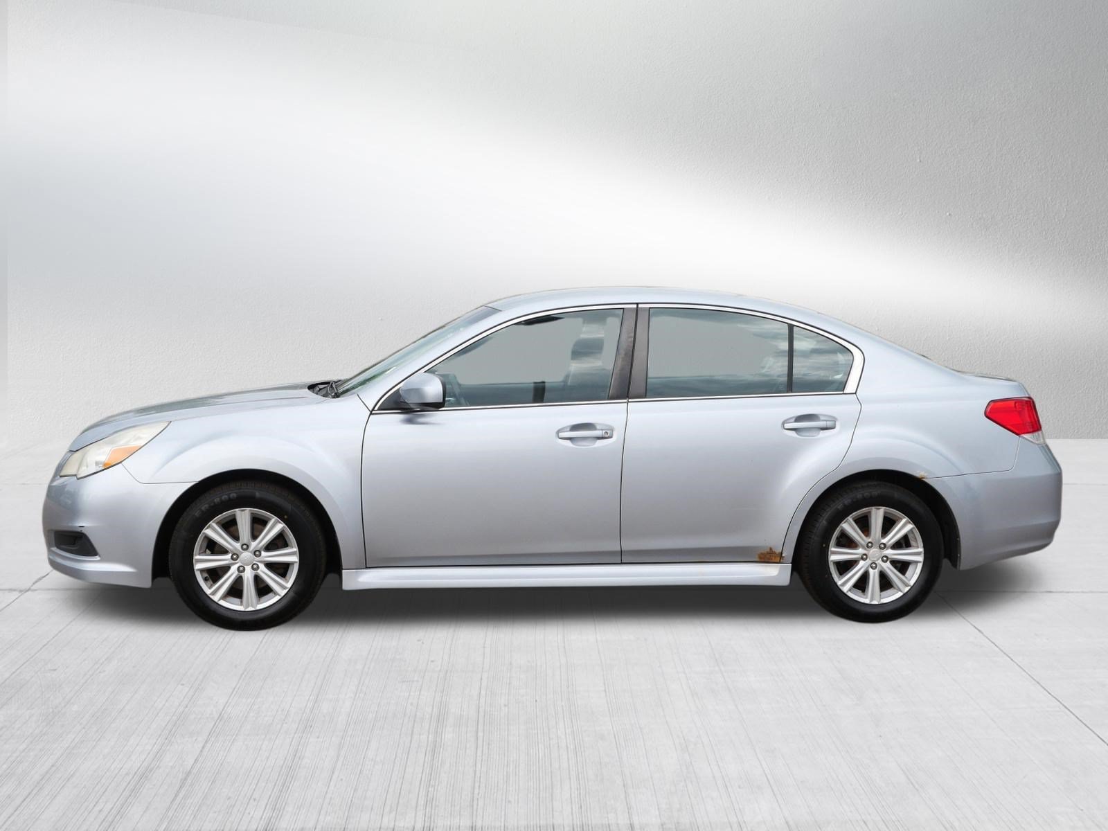 Used 2012 Subaru Legacy 2.5i Premium AWD/4WD image 4