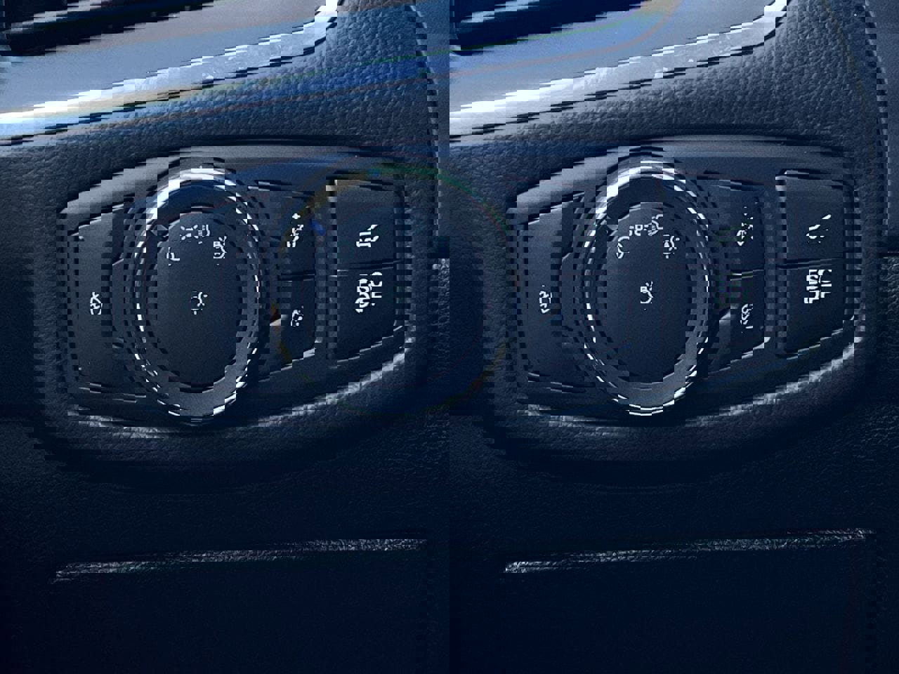 Used 2019 Ford Edge ST w/ Equipment Group 401A image 20