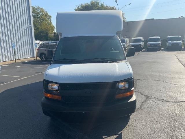 Used 2013 GMC Savana 3500 RWD image 3