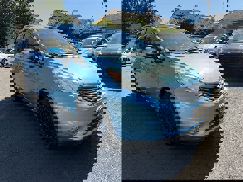 Used 2015 Nissan Versa Note SV image 3