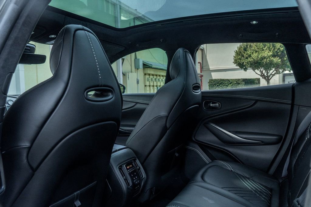 Used 2021 Aston Martin DBX AWD/4WD image 19