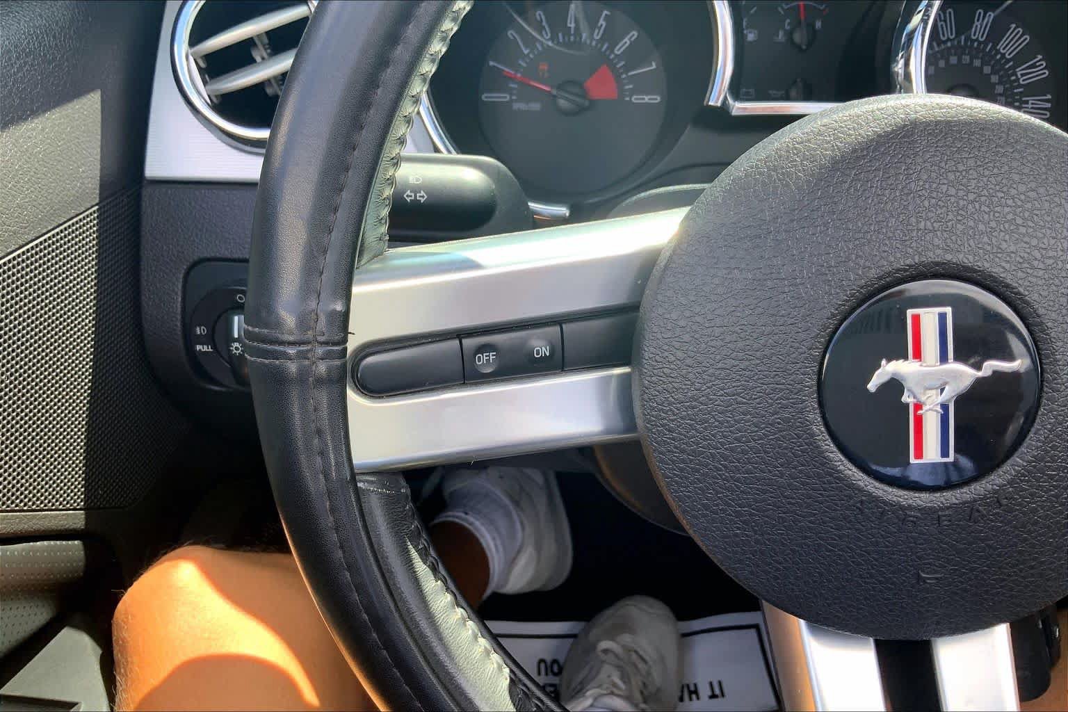 Used 2006 Ford Mustang GT Premium RWD image 23