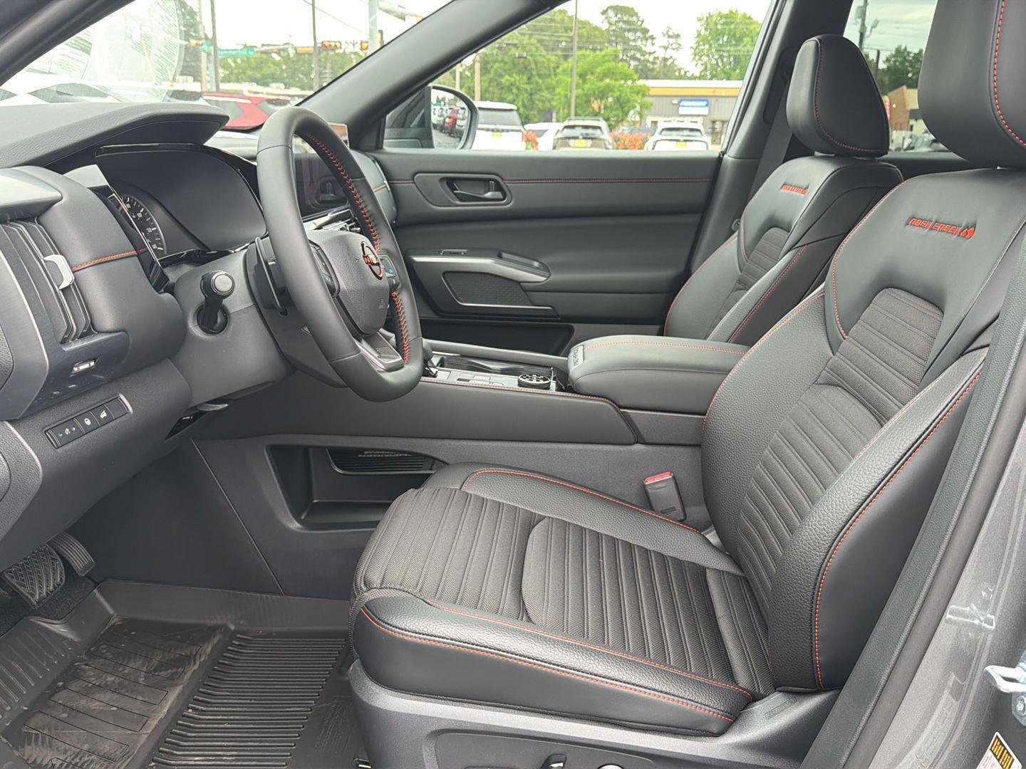 New 2026 Nissan Pathfinder Rock Creek w/ Rock Creek Premium Package AWD/4WD image 10