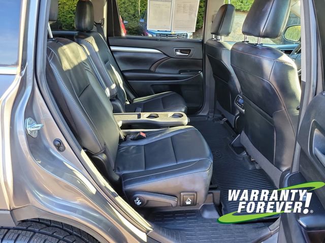 Used 2017 Toyota Highlander XLE image 17