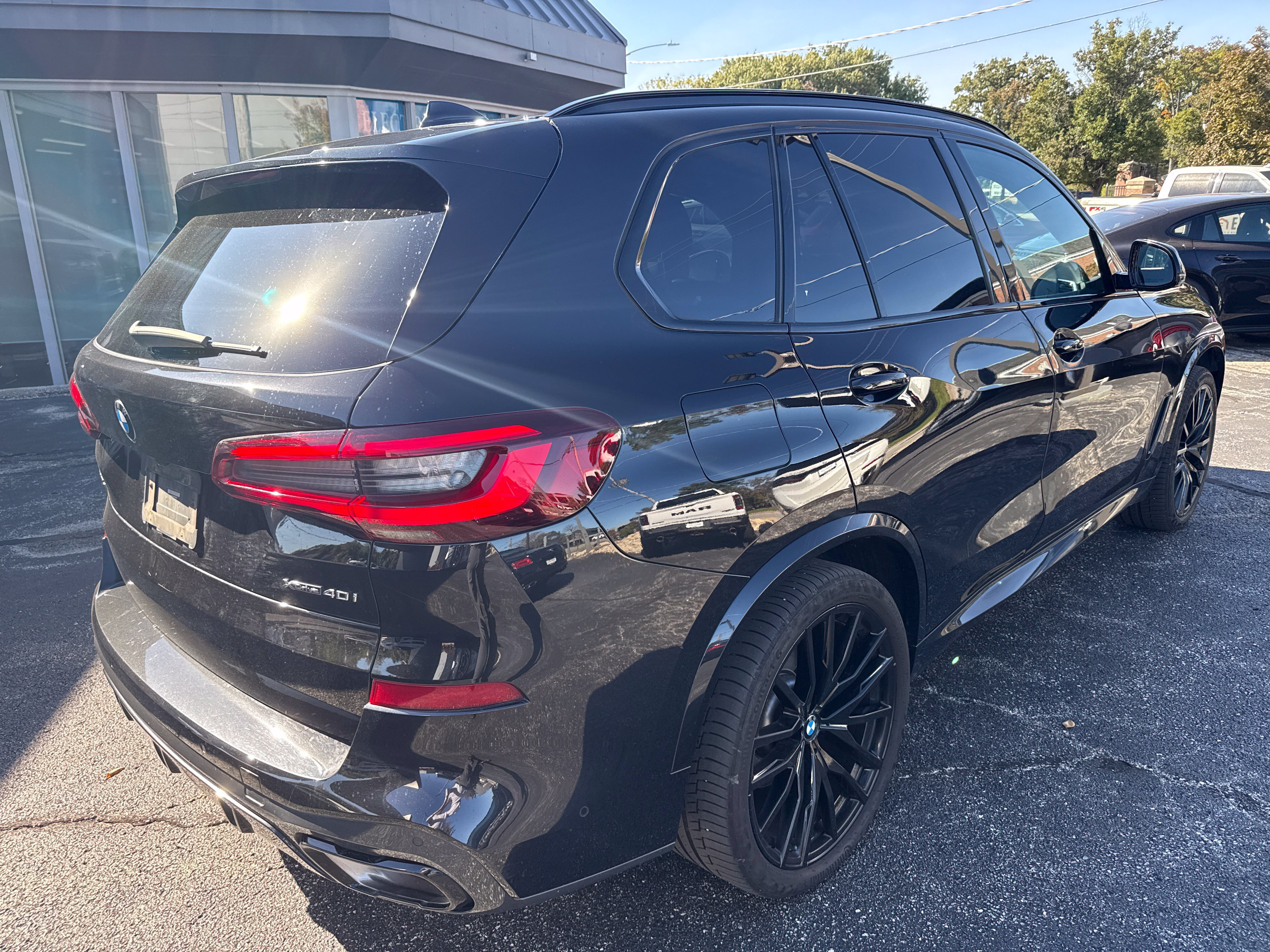 Used 2023 BMW X5 xDrive40i w/ Executive Package AWD/4WD image 5