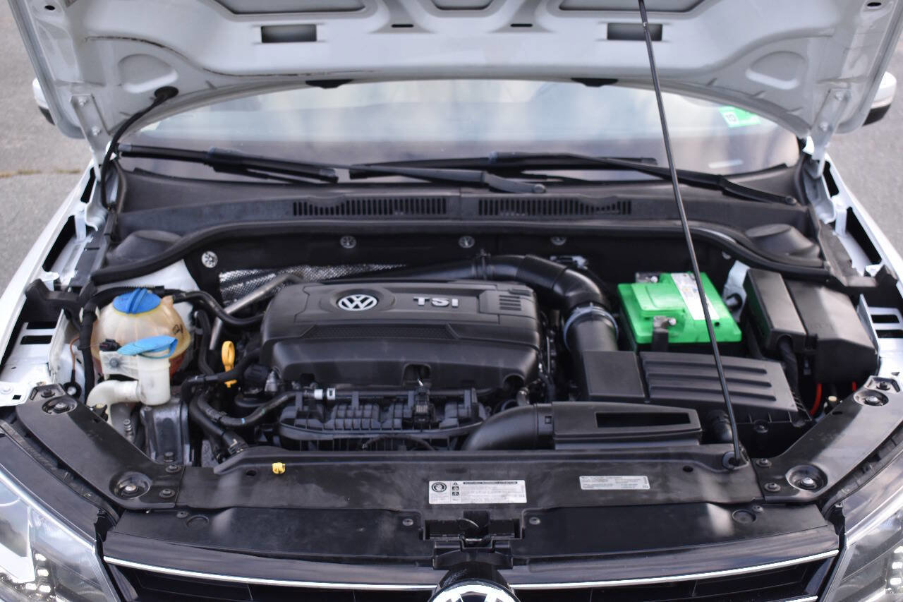 Used 2016 Volkswagen Jetta SEL image 34