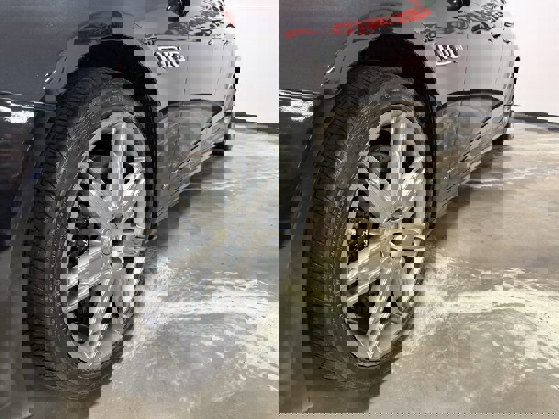 Used 2018 Maserati Quattroporte S GranLusso image 4