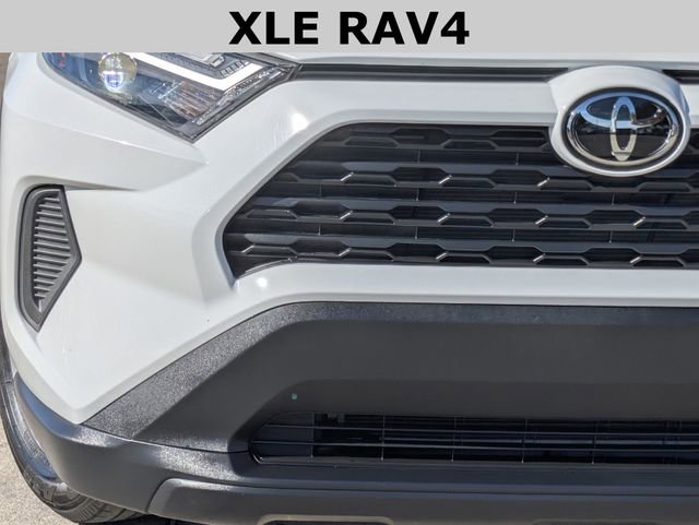 Used 2024 Toyota RAV4 XLE image 3