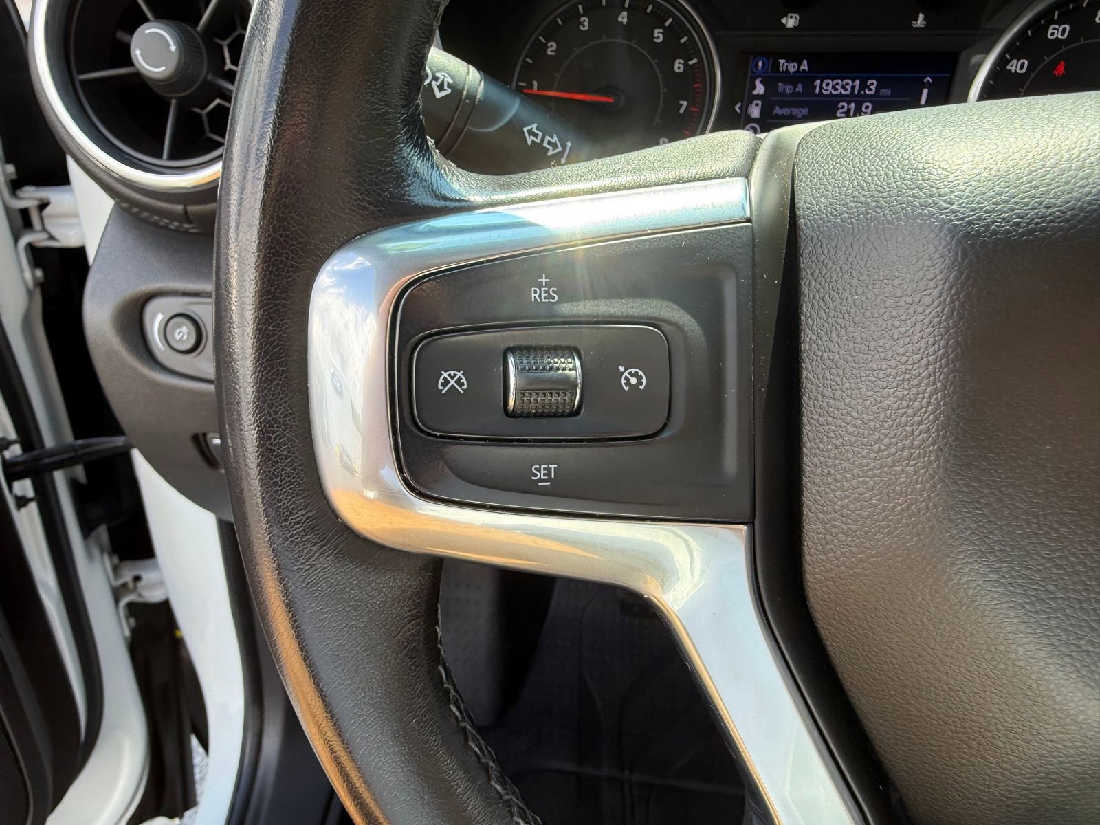 Used 2020 Chevrolet Blazer LT image 27