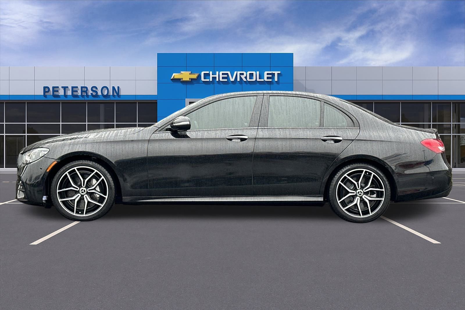 Used 2022 Mercedes-Benz E 450 4MATIC Sedan w/ Driver Assistance Package image 7