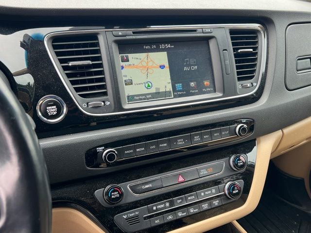 Used 2017 Kia Sedona SX image 22