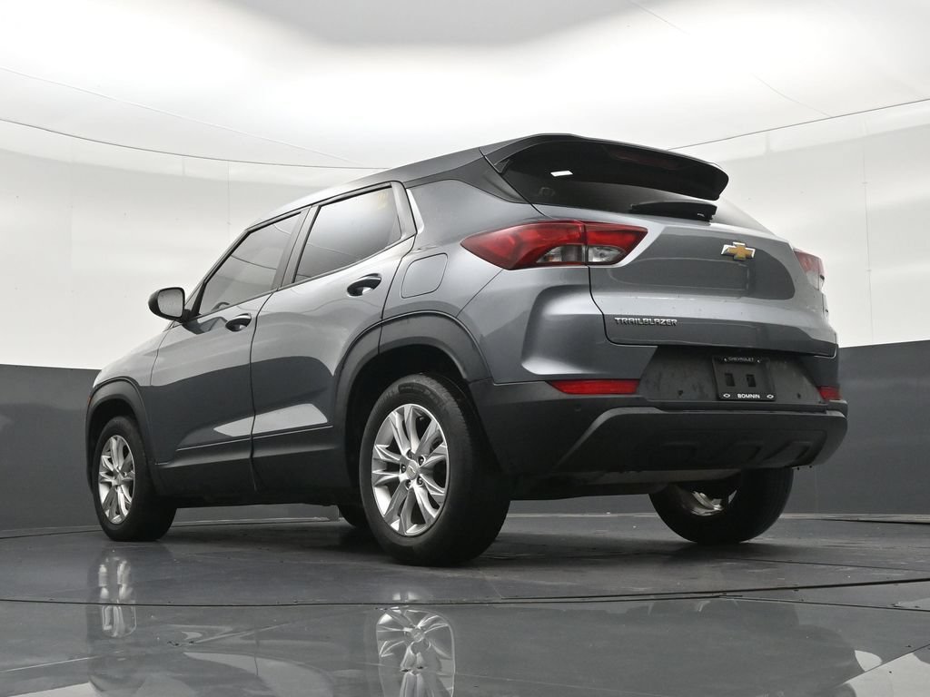 Used 2021 Chevrolet TrailBlazer LS FWD image 25