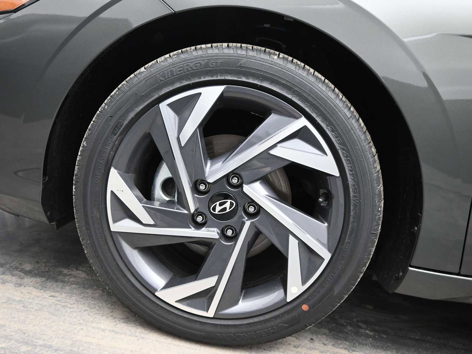 New 2026 Hyundai Elantra Limited image 10