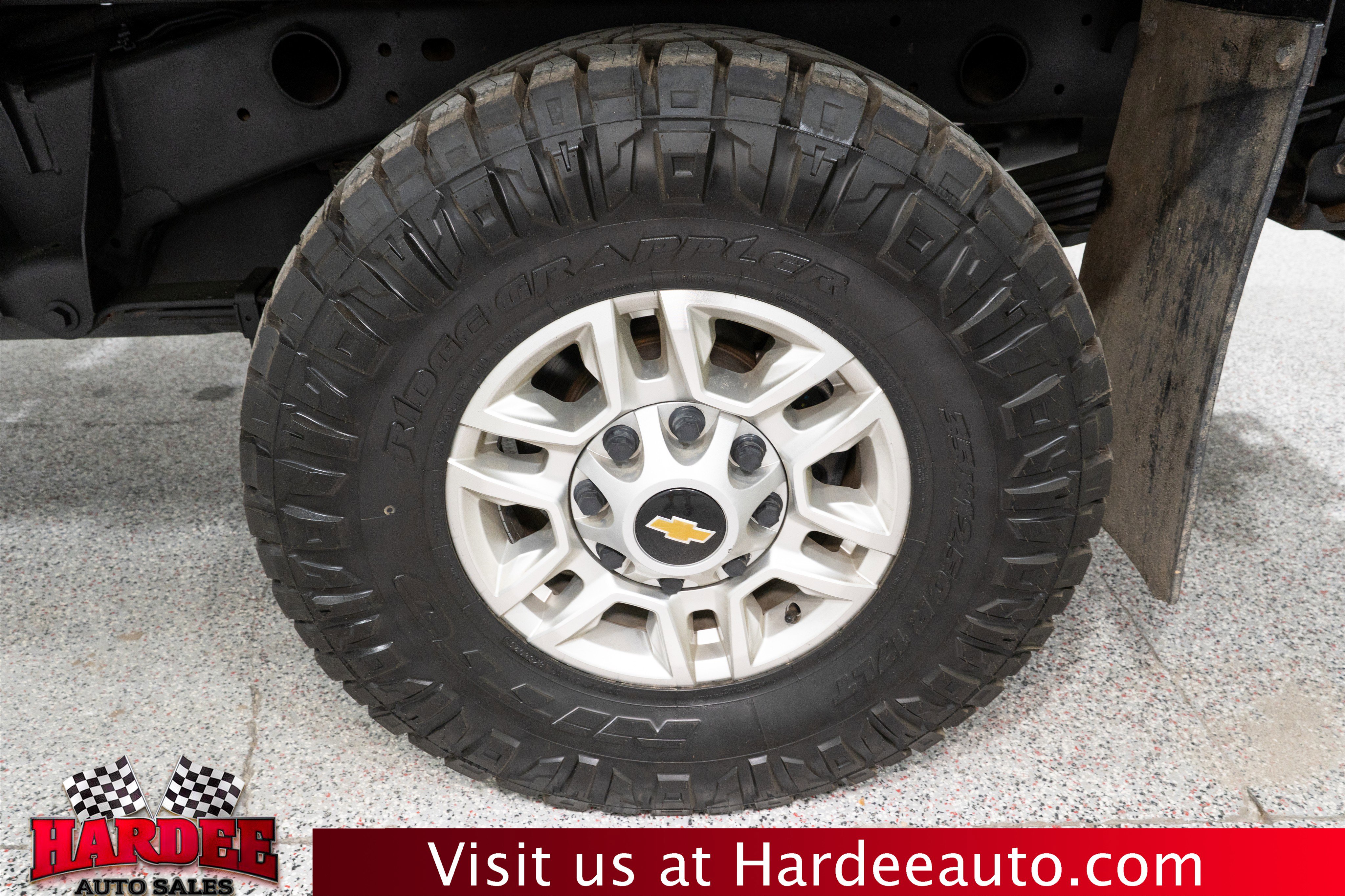 Used 2024 Chevrolet Silverado 2500 LT w/ Convenience Package image 10