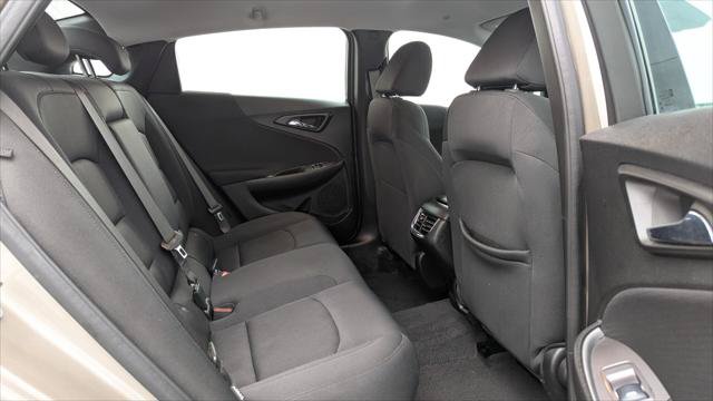 Used 2025 Chevrolet Malibu LT FWD image 19