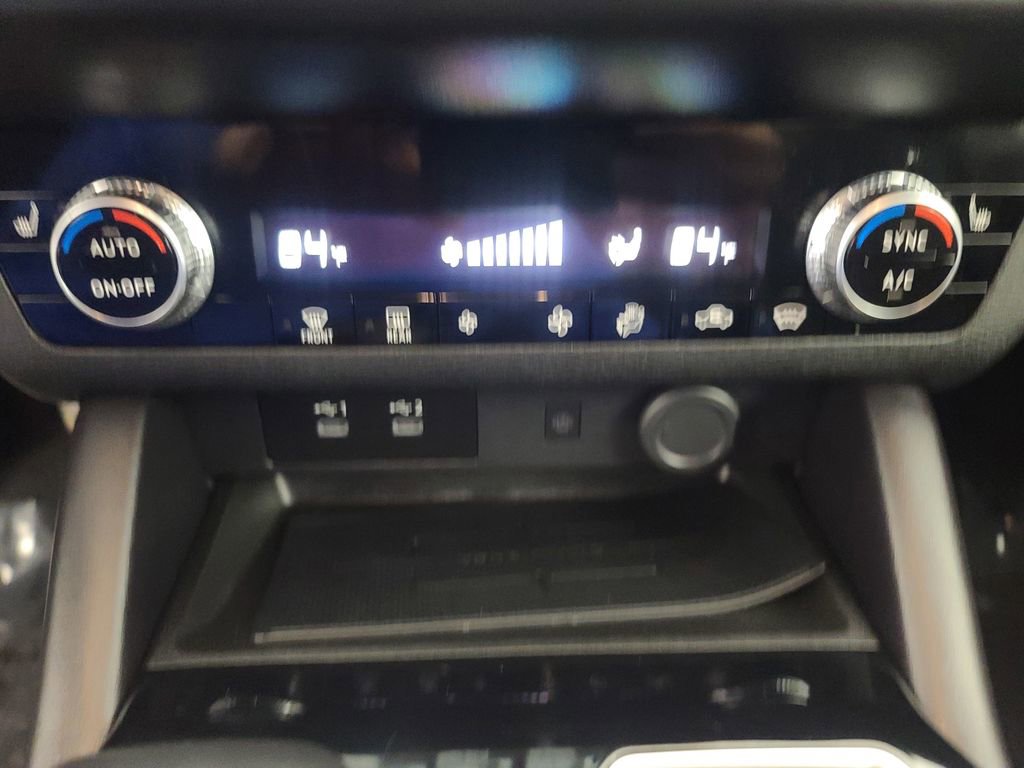 Used 2025 Mitsubishi Outlander SE image 37