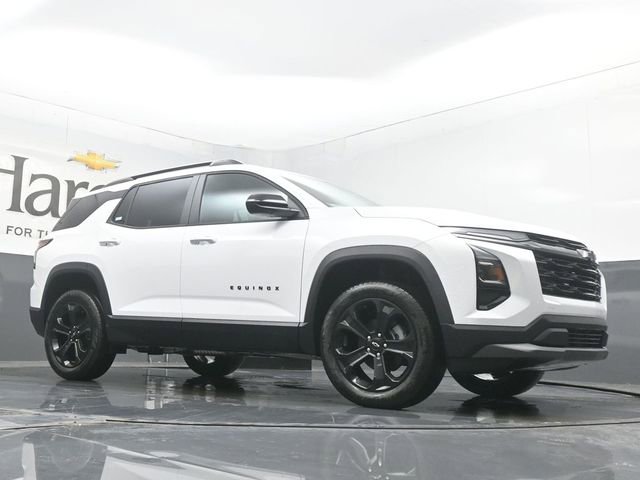 New 2026 Chevrolet Equinox LT w/ Convenience Package II image 2