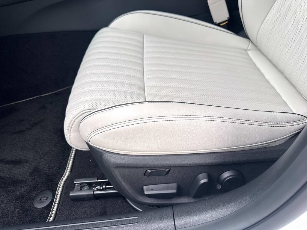 New 2026 Genesis G70 3.3T Sport Prestige AWD/4WD image 18