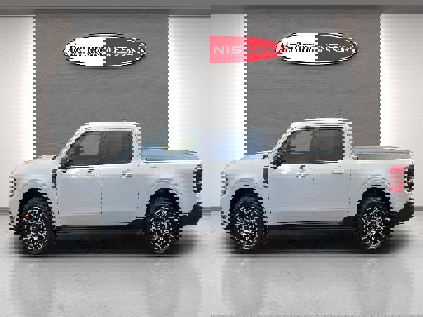 Used 2025 Ford Maverick Lariat w/ 4K Tow Package image 11