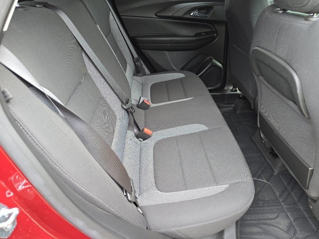 Used 2023 Chevrolet TrailBlazer LT w/ Convenience Package FWD image 21