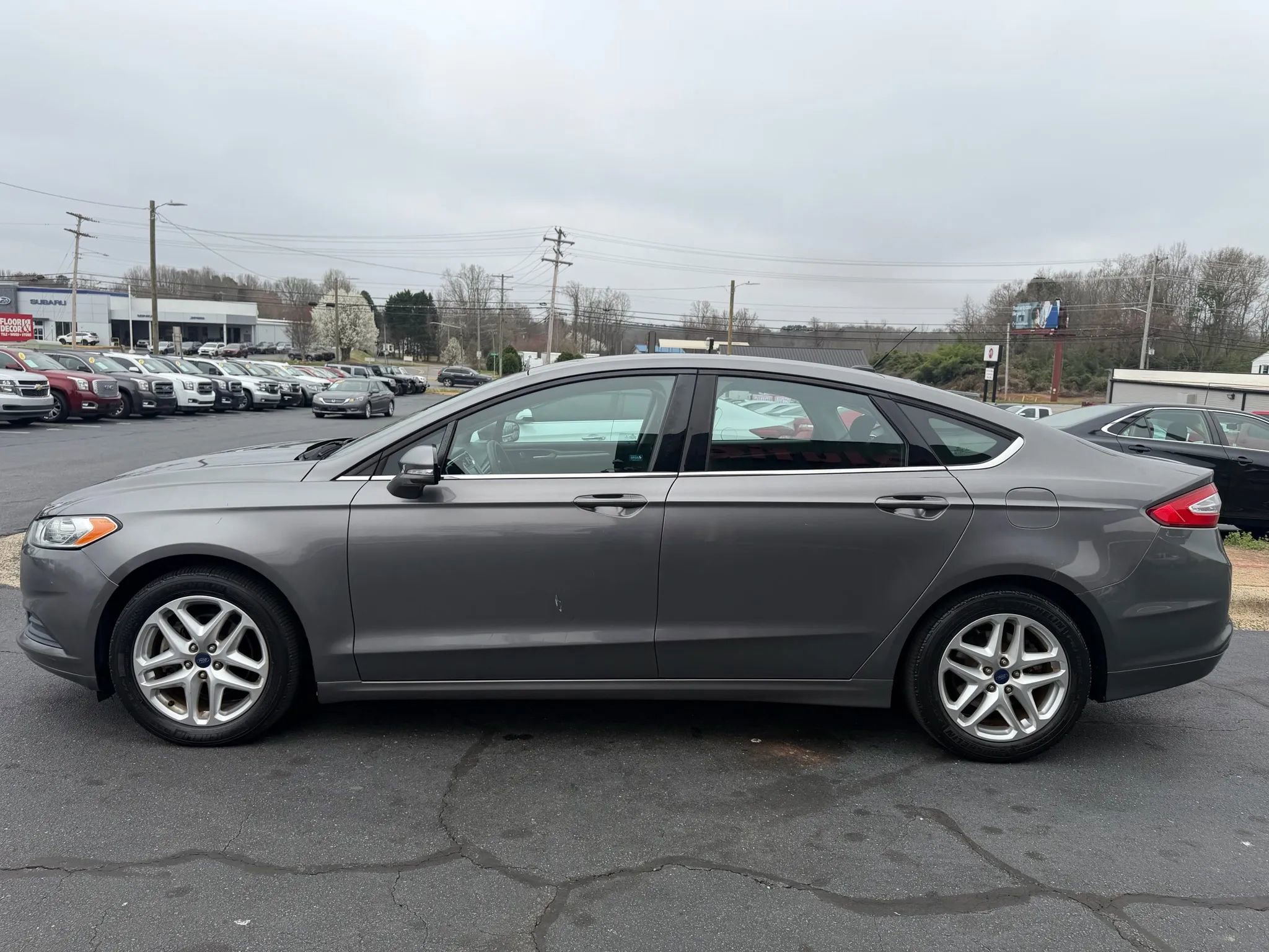 Used 2013 Ford Fusion SE image 4