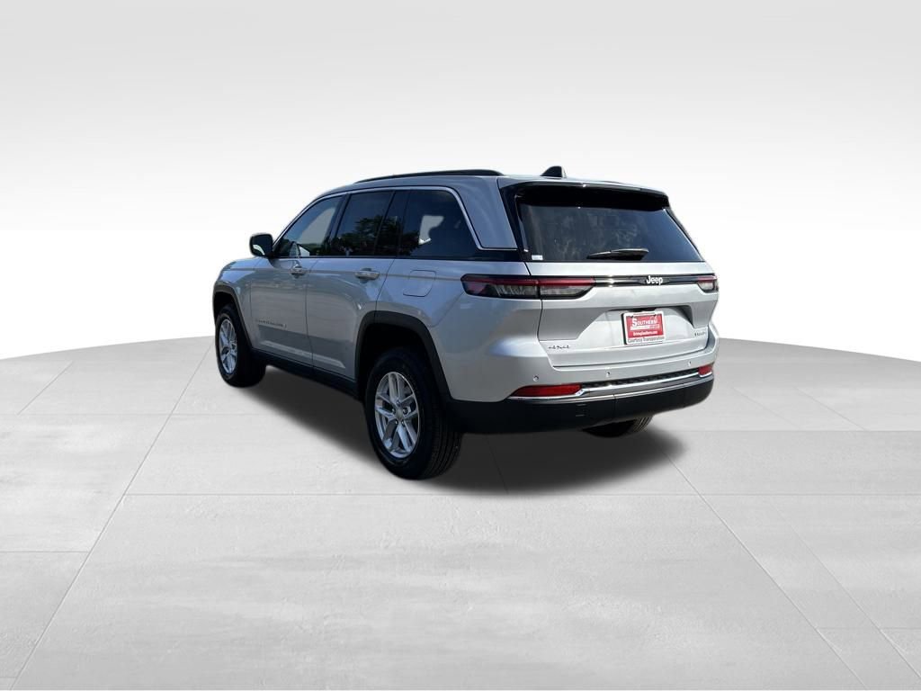 New 2025 Jeep Grand Cherokee Laredo X w/ Luxury Tech Group I image 4