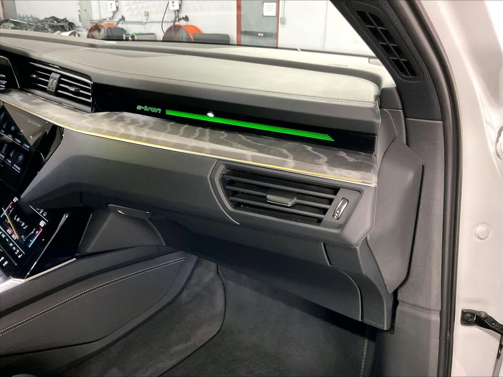 Used 2023 Audi e-tron Chronos w/ Chronos Package AWD/4WD image 16