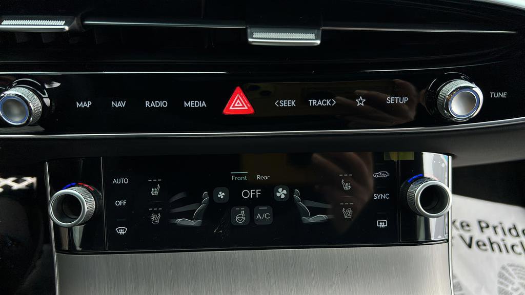 New 2026 Genesis GV70 3.5T Sport Advanced AWD/4WD image 19