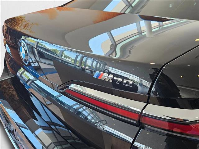 Used 2025 BMW i7 M70 image 6